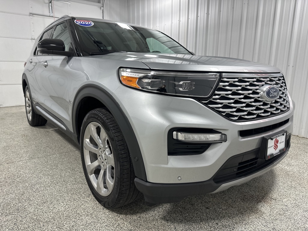 2020 Ford Explorer Platinum photo 3