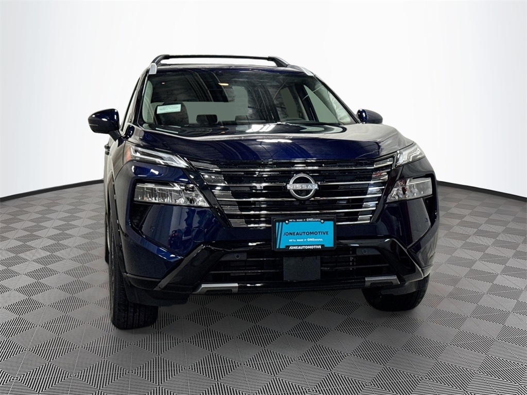 2026 Nissan Rogue Platinum photo 3