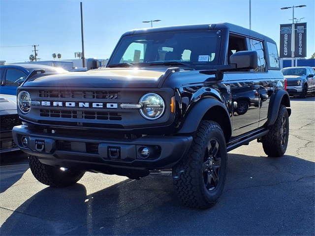 2025 Ford Bronco 4-Door Big Bend's photo