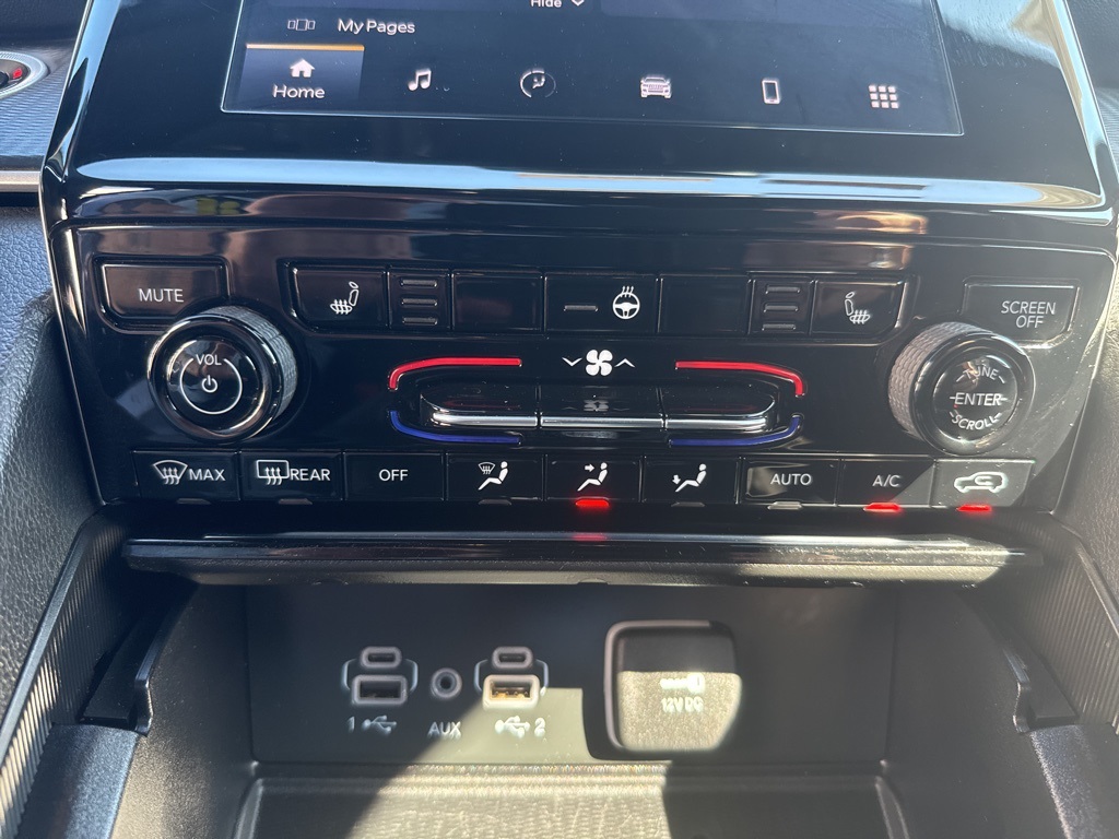 2024 Jeep Grand Cherokee Altitude photo 38