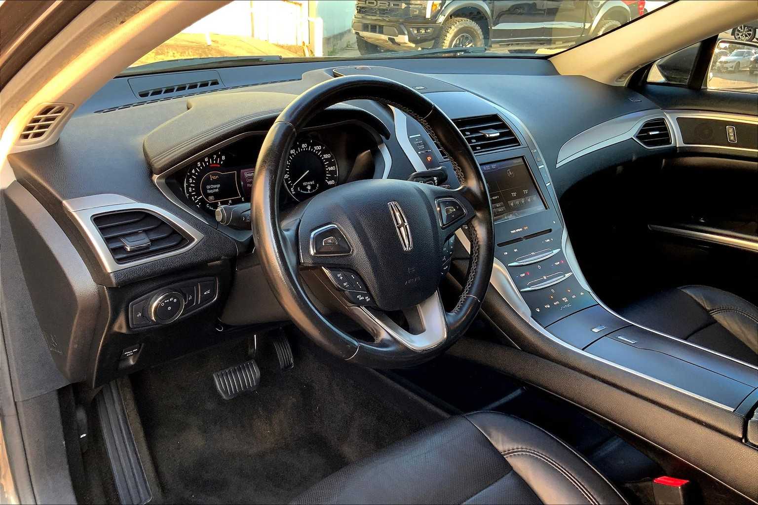 2016 Lincoln MKZ photo 6