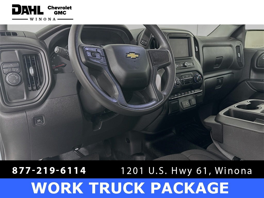 2024 Chevrolet Silverado 1500 photo 2