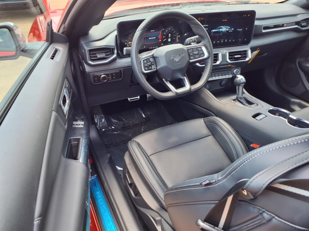 2025 Ford Mustang GT Premium photo 4