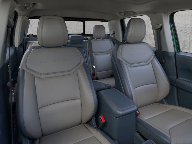 2025 Ford Maverick Lariat photo 2