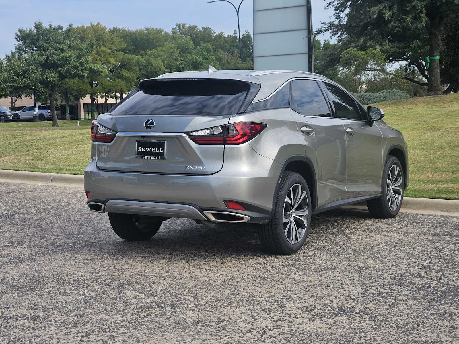 2022 Lexus RX 350 photo 4
