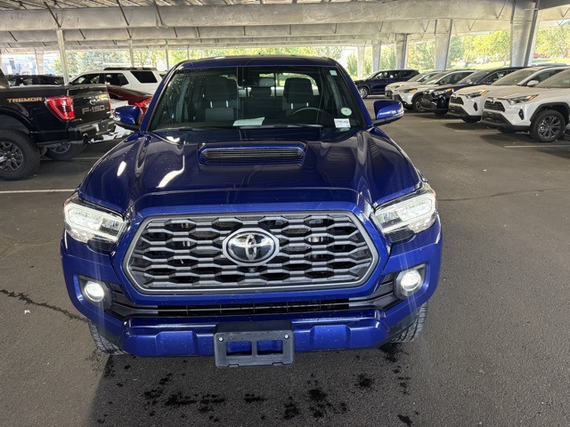 2023 Toyota Tacoma TRD Sport photo 2