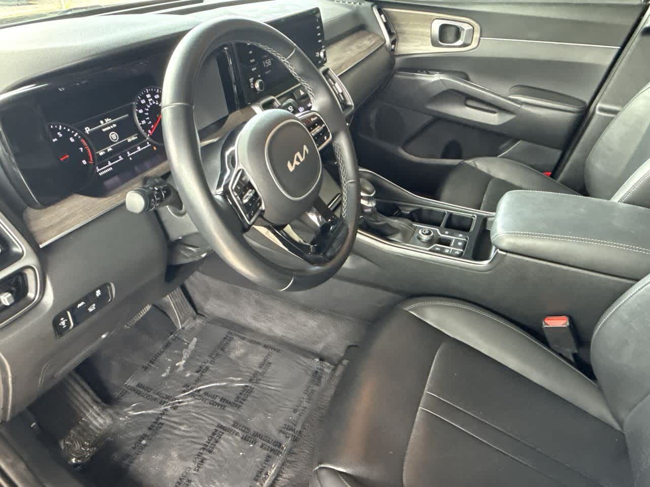 2022 Kia Sorento EX photo 13