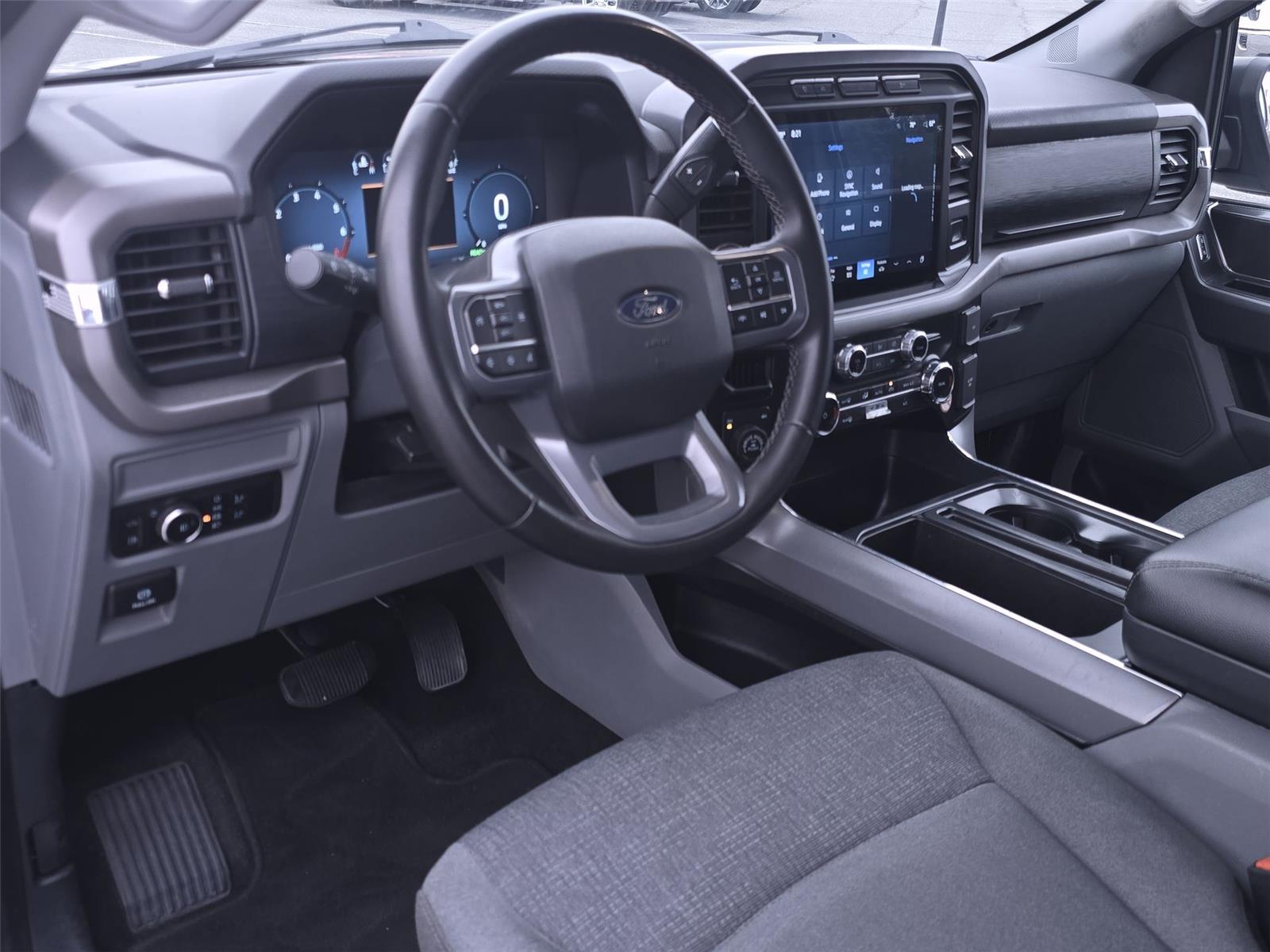 2024 Ford F-150 XLT photo 3