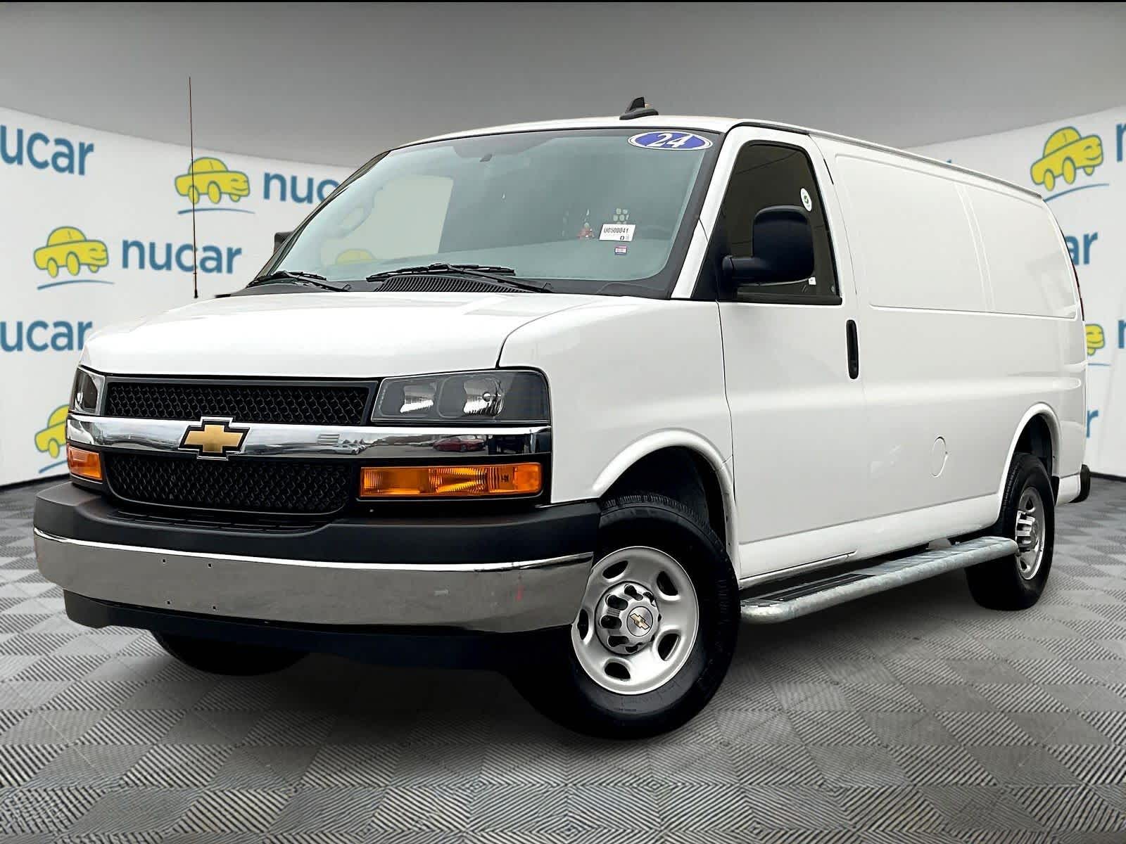 2024 Chevrolet Express 2500 Cargo photo 3