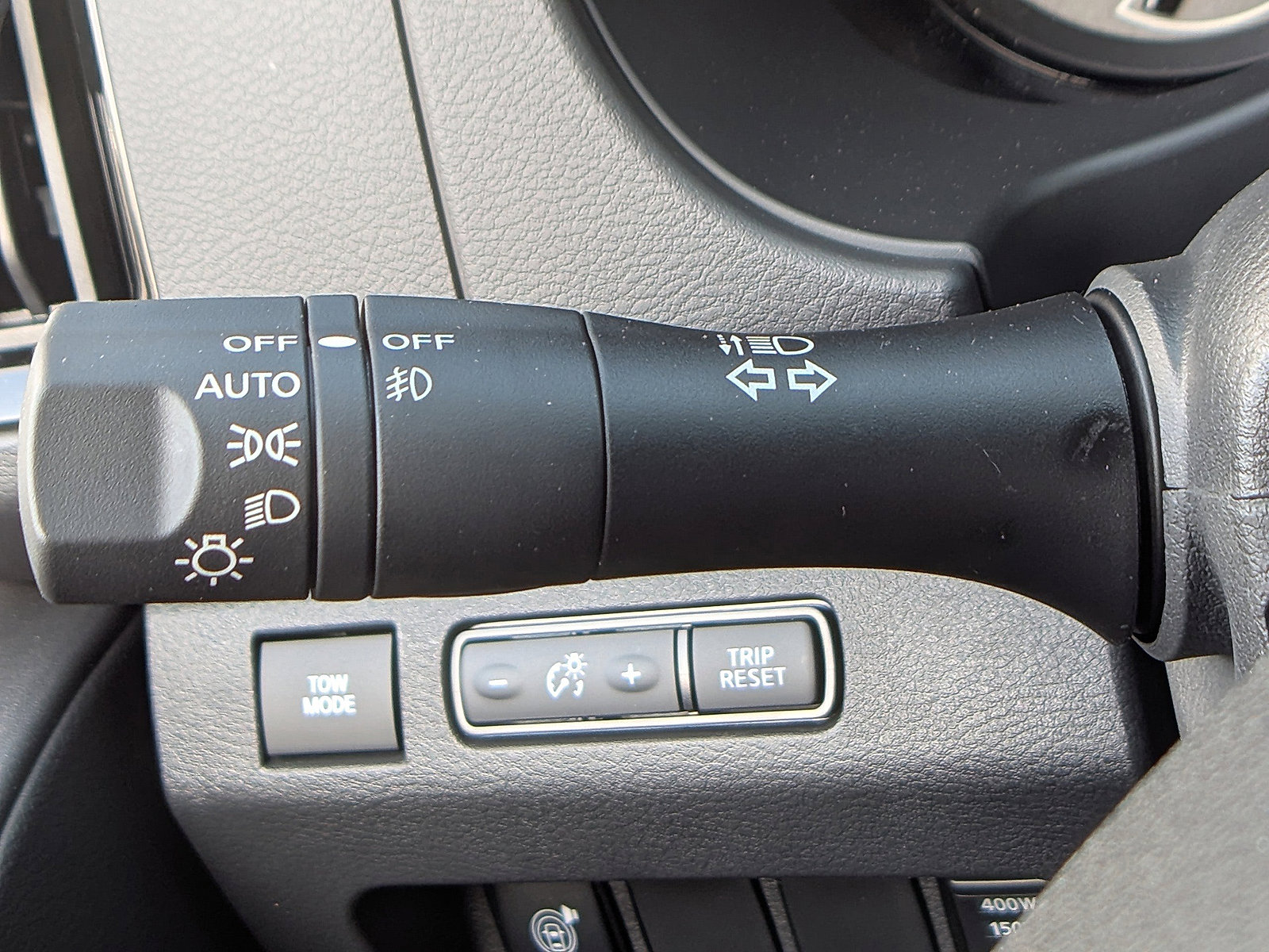 2025 Nissan Frontier PRO-4X photo 16