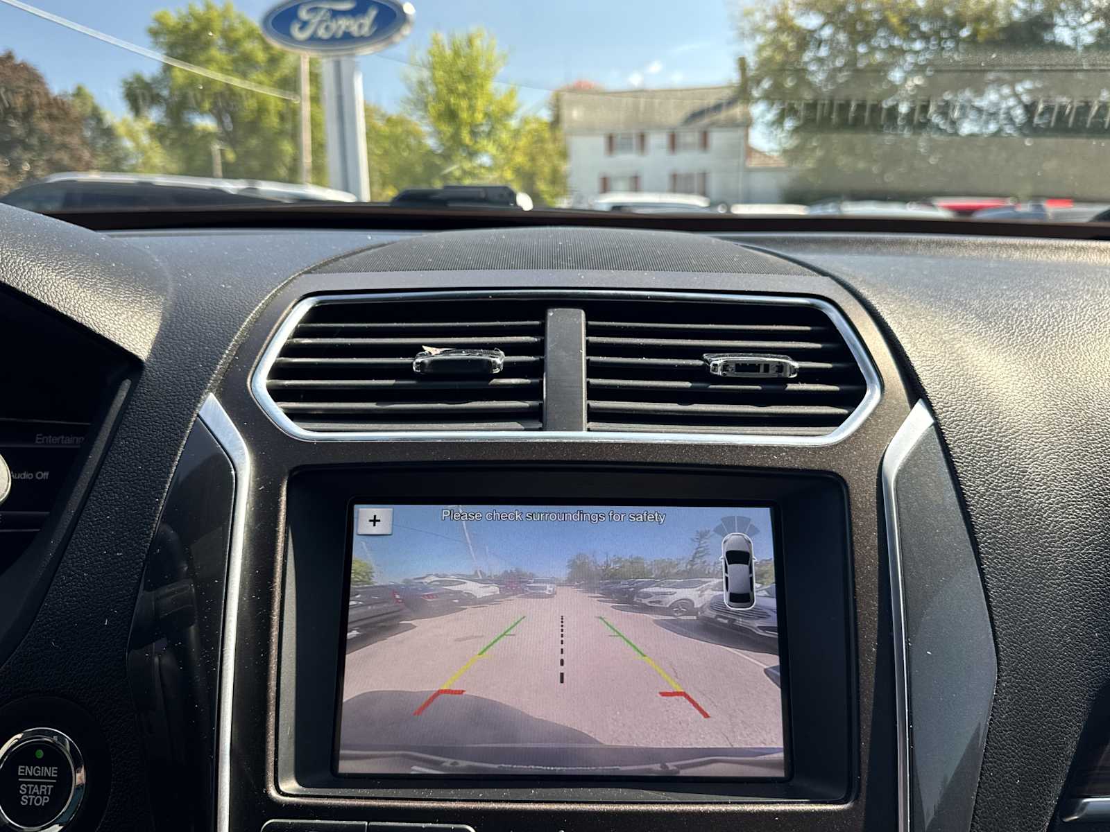 2017 Ford Explorer Limited photo 24