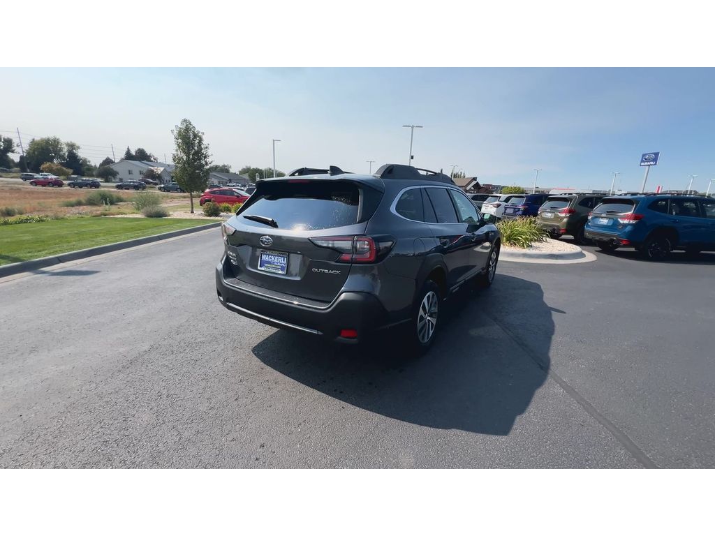 2025 Subaru Outback Premium photo 7