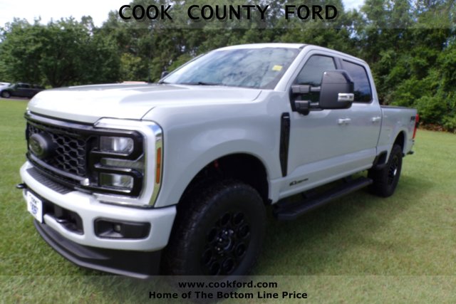 2025 Ford F-250 Lariat photo 3
