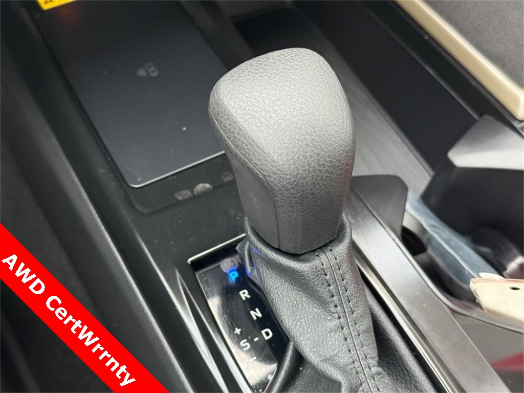 2025 Toyota Camry LE photo 25