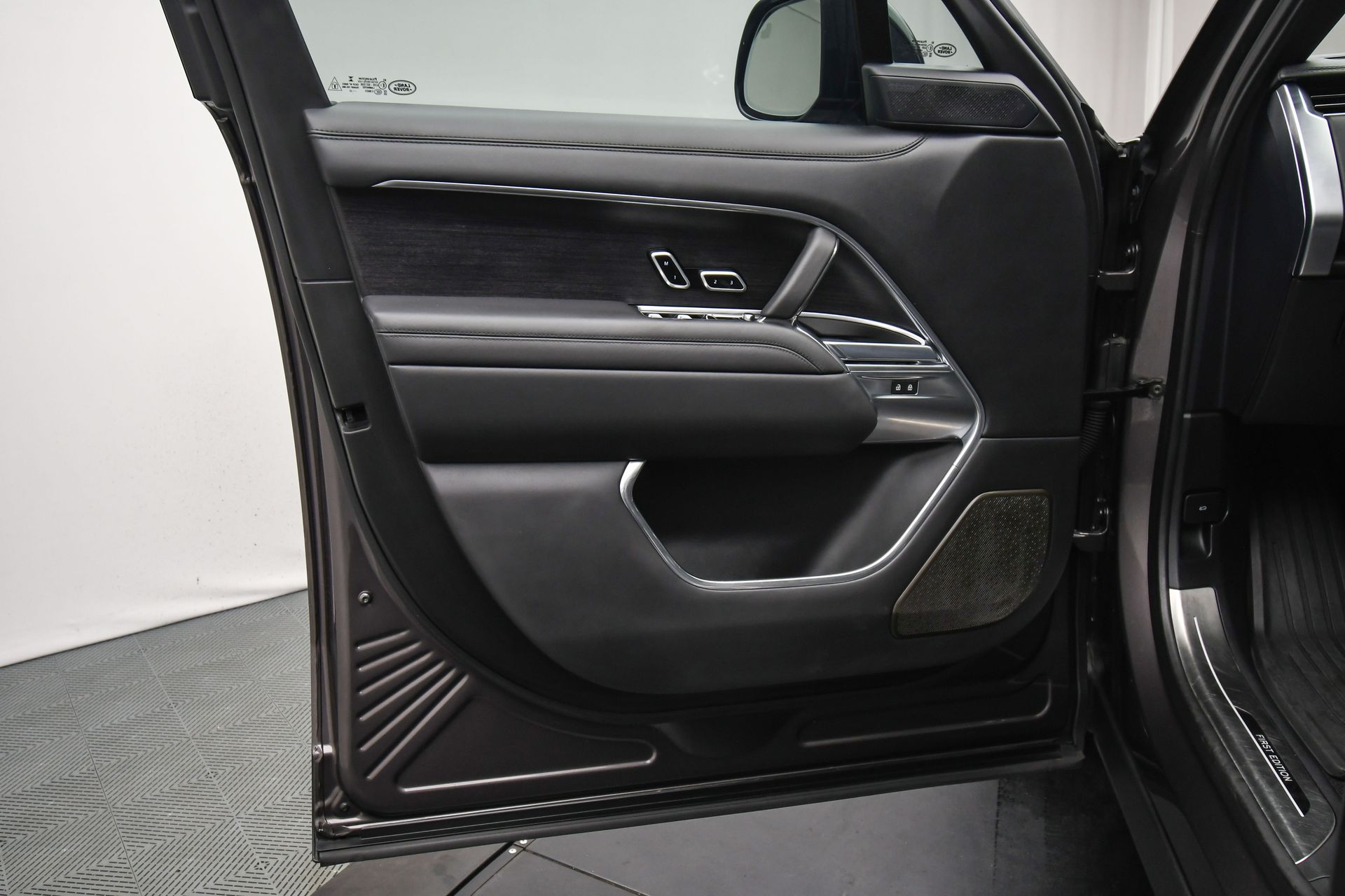 2022 Land Rover Range Rover First Edition photo 38