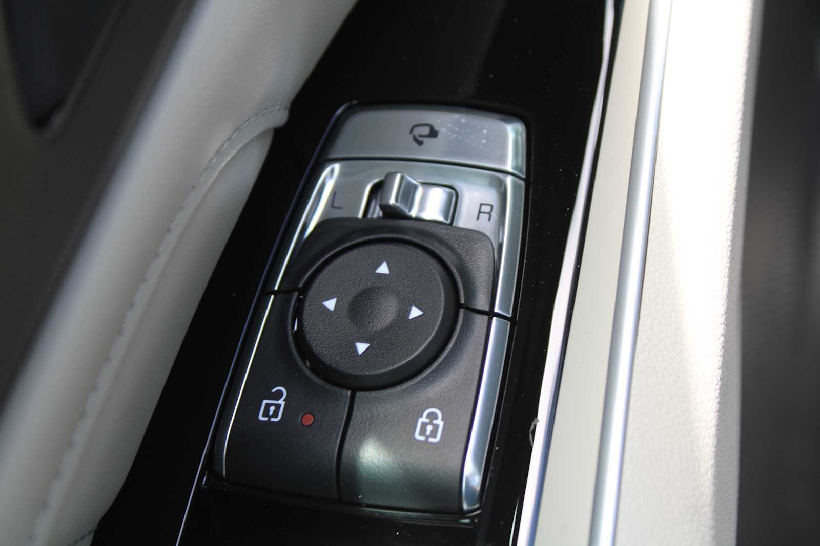 2025 Kia Sorento Hybrid SX Prestige photo 19
