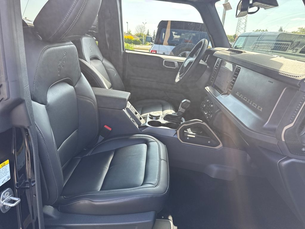 2025 Ford Bronco Badlands photo 10