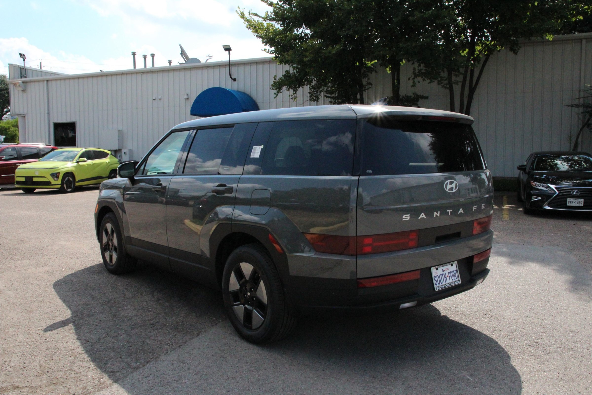 2026 Hyundai Santa Fe SE photo 6