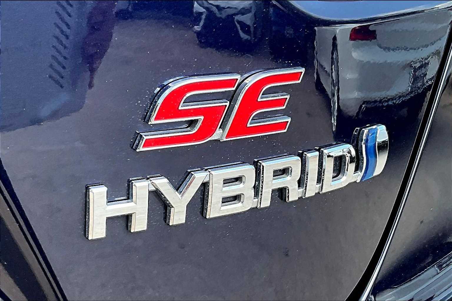 2024 Toyota Corolla XLE LE Premium SE photo 9