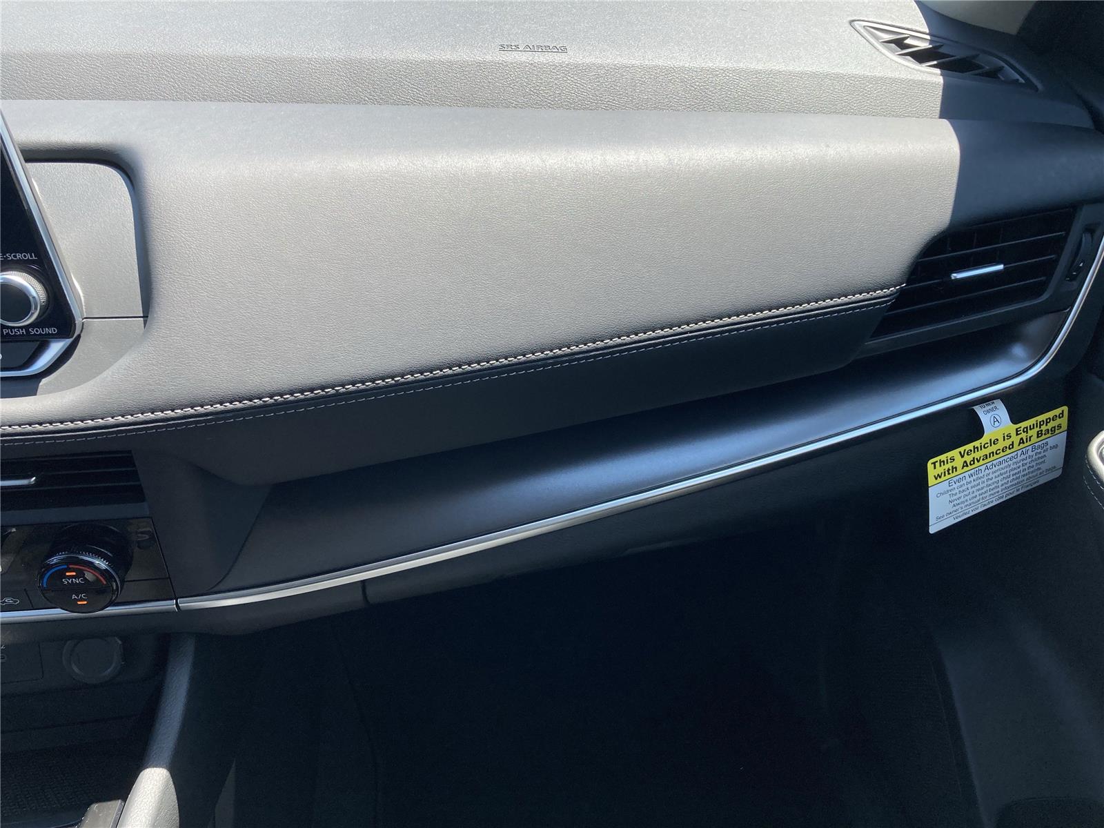 2026 Nissan Rogue SV photo 14
