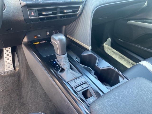 2025 Toyota Camry SE photo 28