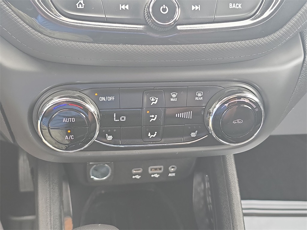 2021 Chevrolet Trailblazer LT photo 17