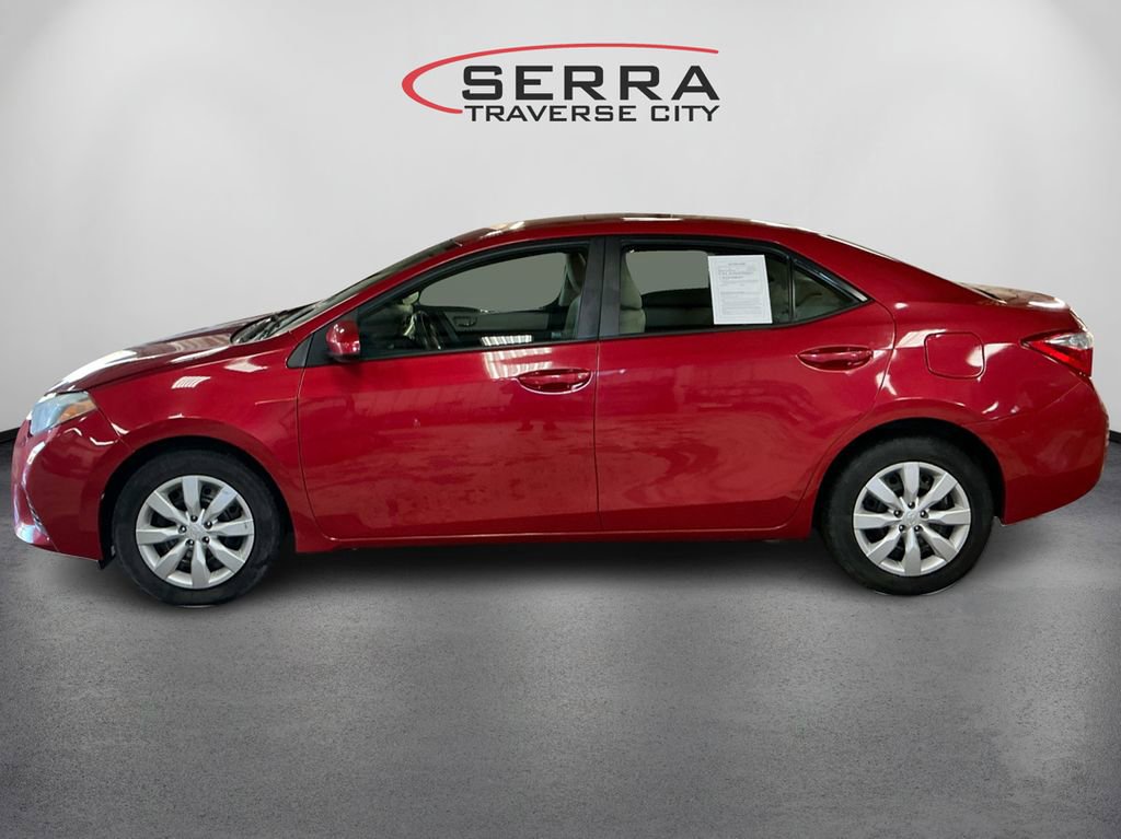 2015 Toyota Corolla LE photo 8