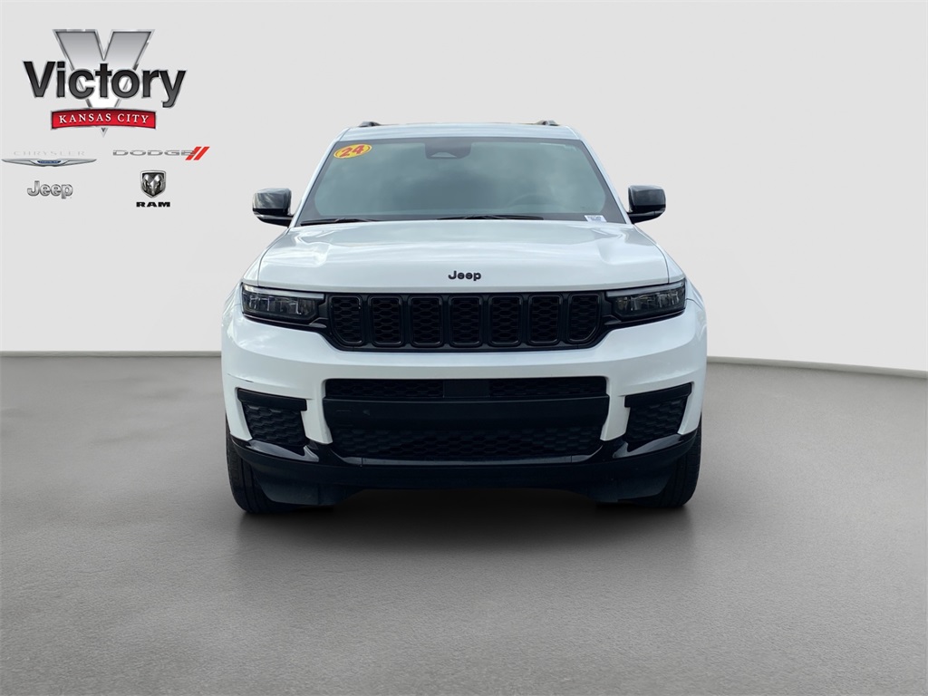 Used 2024 Jeep Grand Cherokee L Altitude with VIN 1C4RJKAG5R8557349 for sale in Kansas City