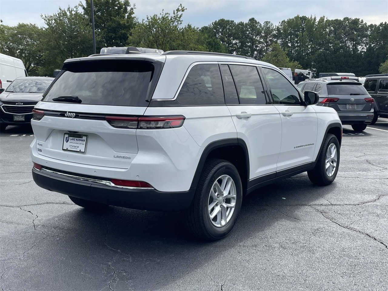 2025 Jeep Grand Cherokee Laredo X photo 7