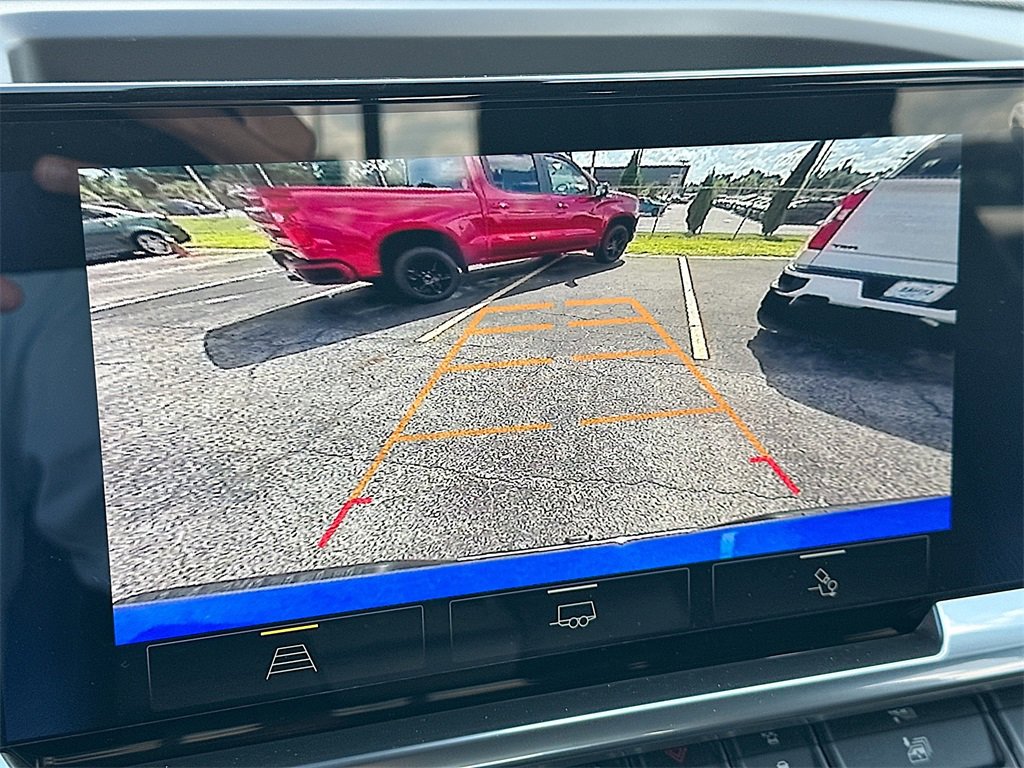 2025 Chevrolet Silverado 1500 LT photo 9