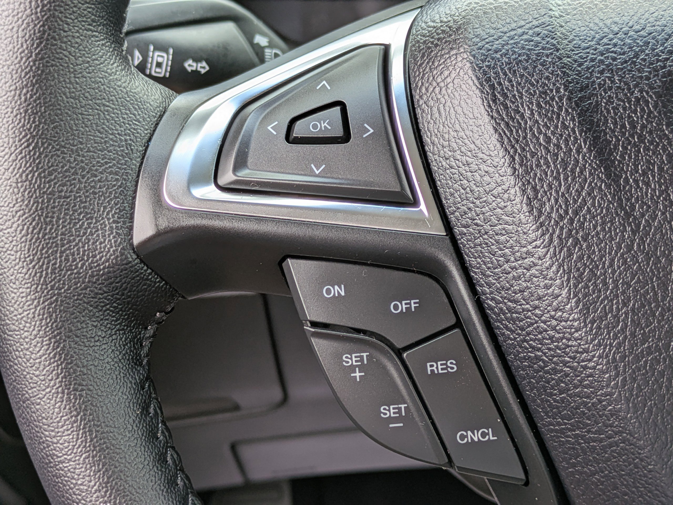 2024 Ford Edge SEL photo 19