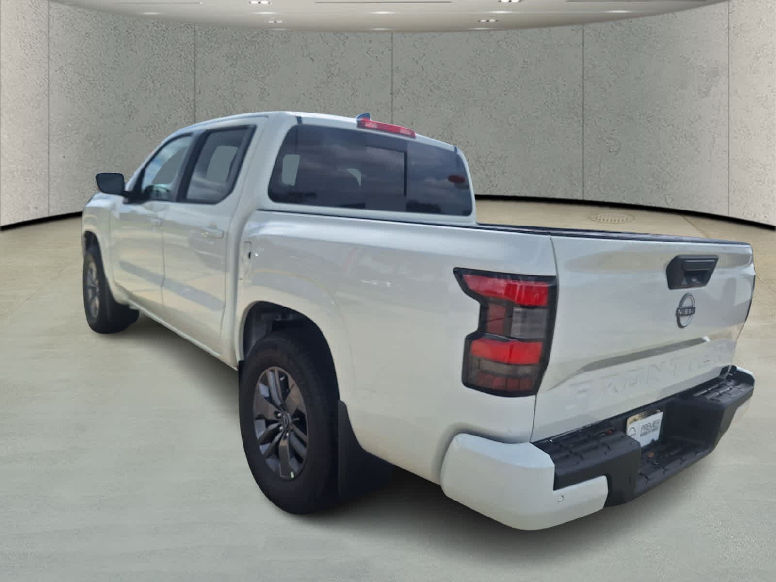 2025 Nissan Frontier Crew Cab SV photo 3