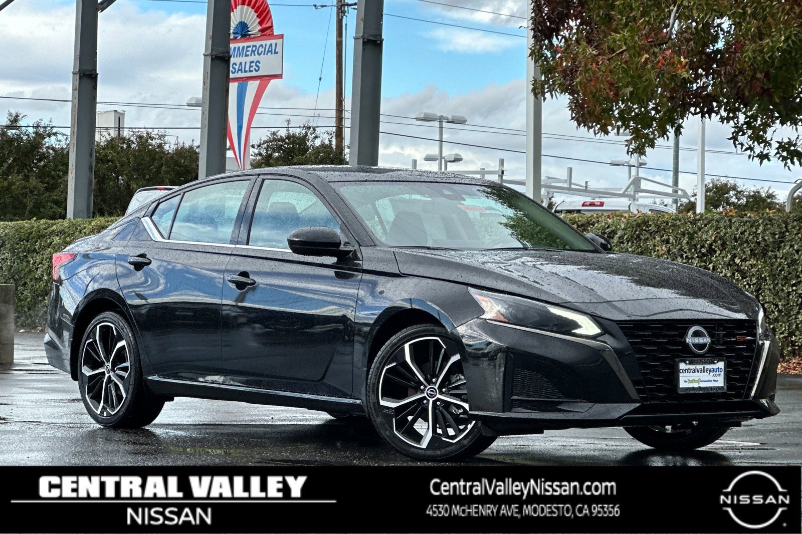 2025 Nissan Altima SR's photo