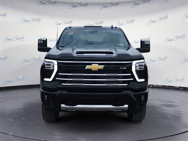 2025 Chevrolet Silverado 2500HD LT photo 8