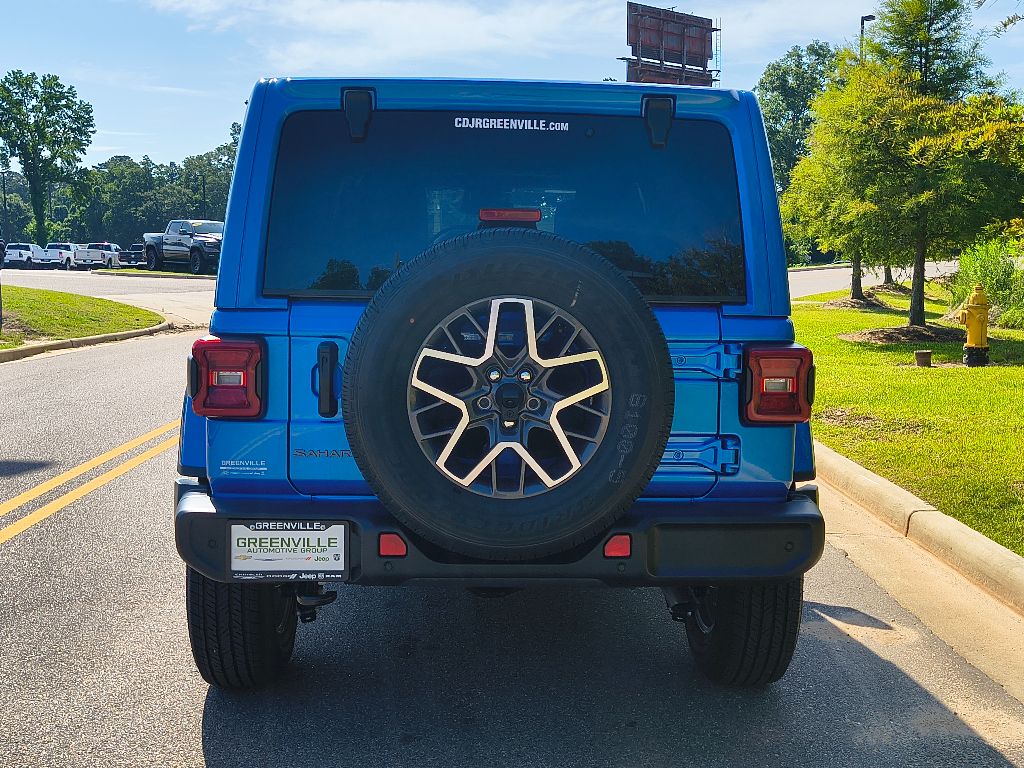 2025 Jeep Wrangler Sahara photo 6