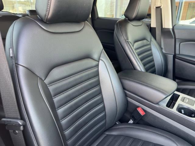 2022 Ford Edge SEL photo 40