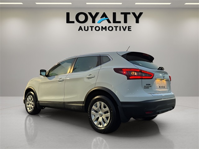 2020 Nissan Rogue Sport S photo 3