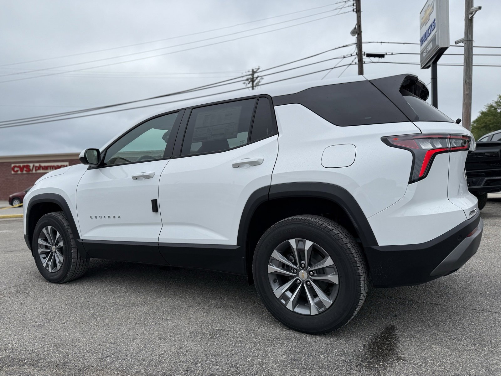 2026 Chevrolet Equinox LT photo 4