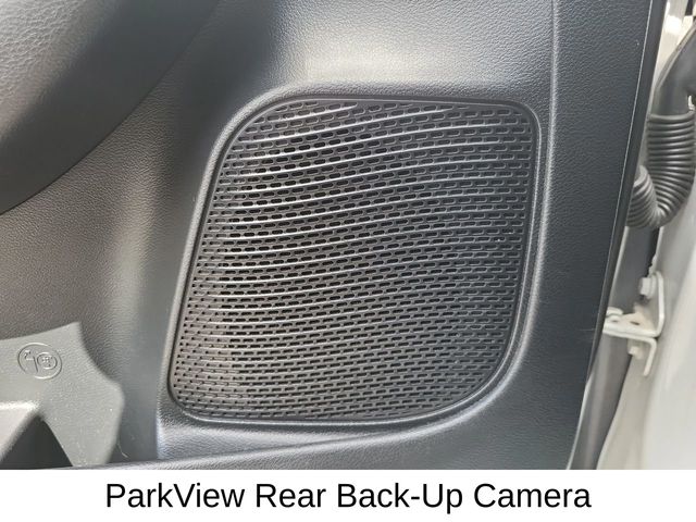 2020 Chrysler Pacifica Touring photo 16