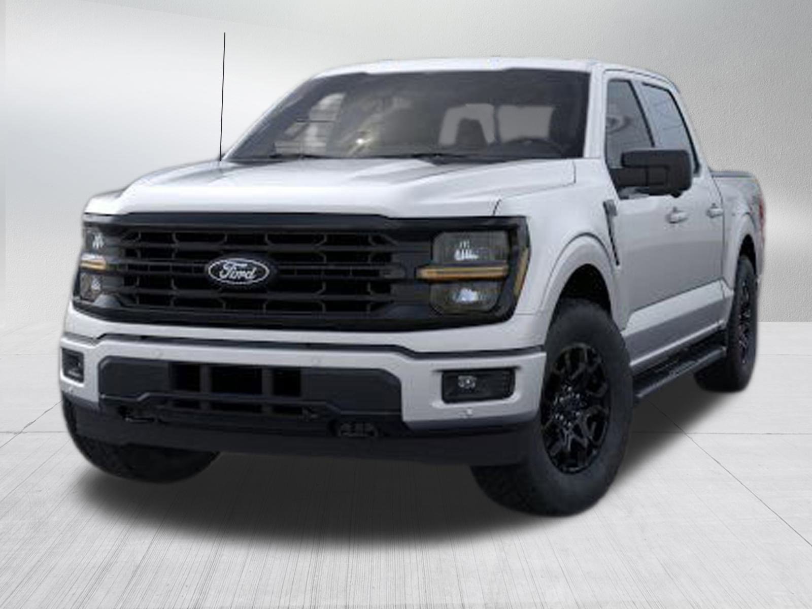 2025 Ford F-150 XLT photo 3