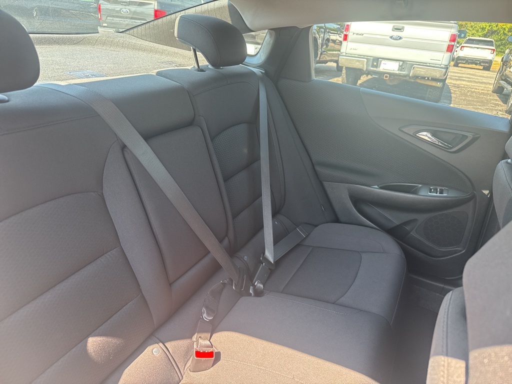 2024 Chevrolet Malibu 1LT photo 12