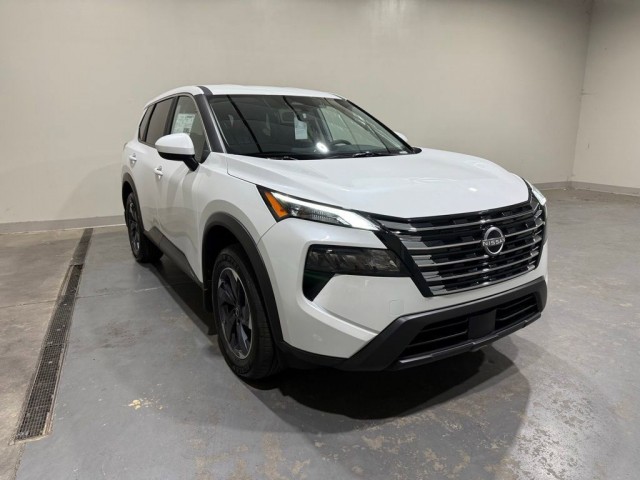 2026 Nissan Rogue SV's photo