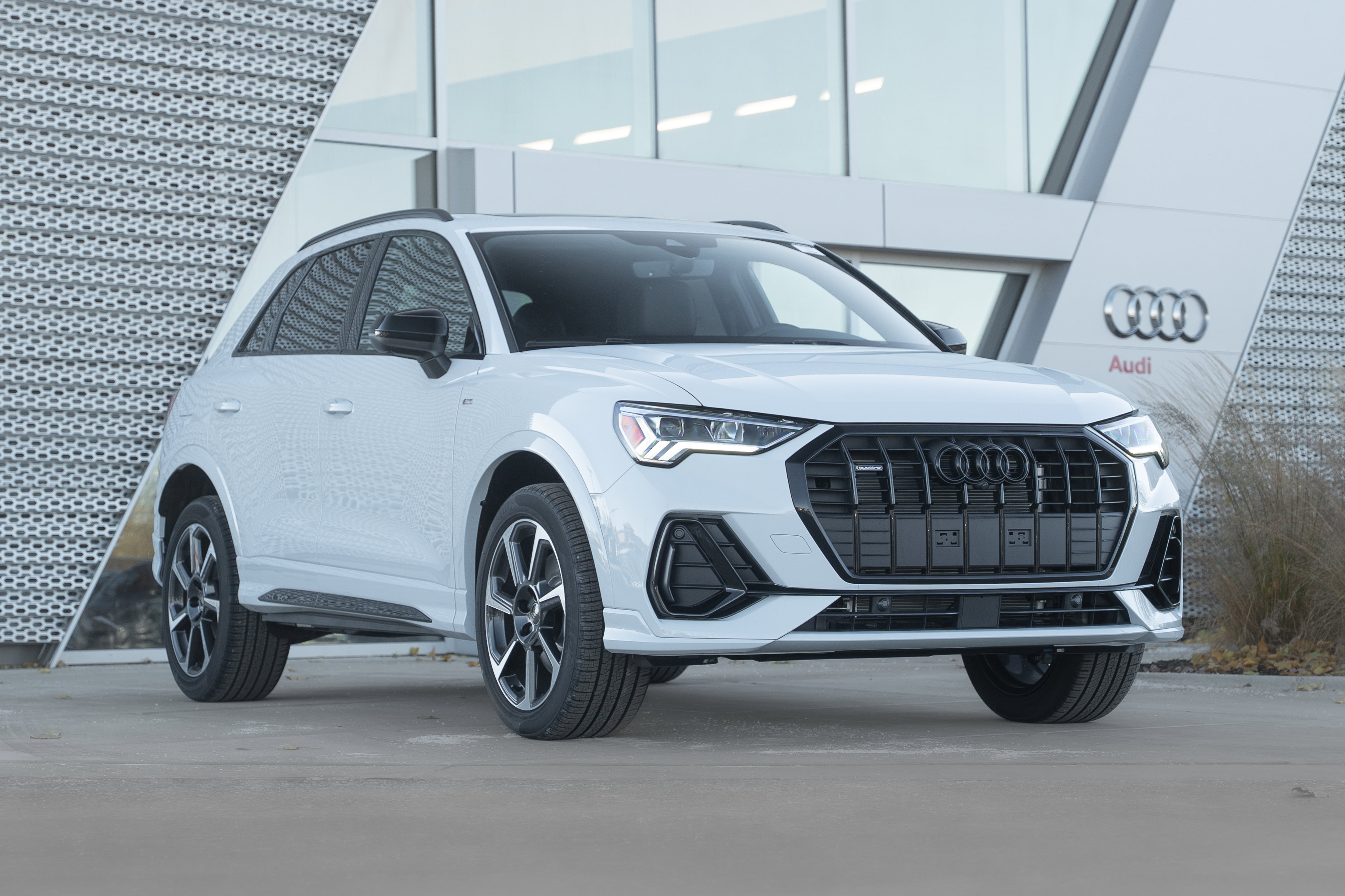 2025 Audi Q3 S Line Premium Plus's photo