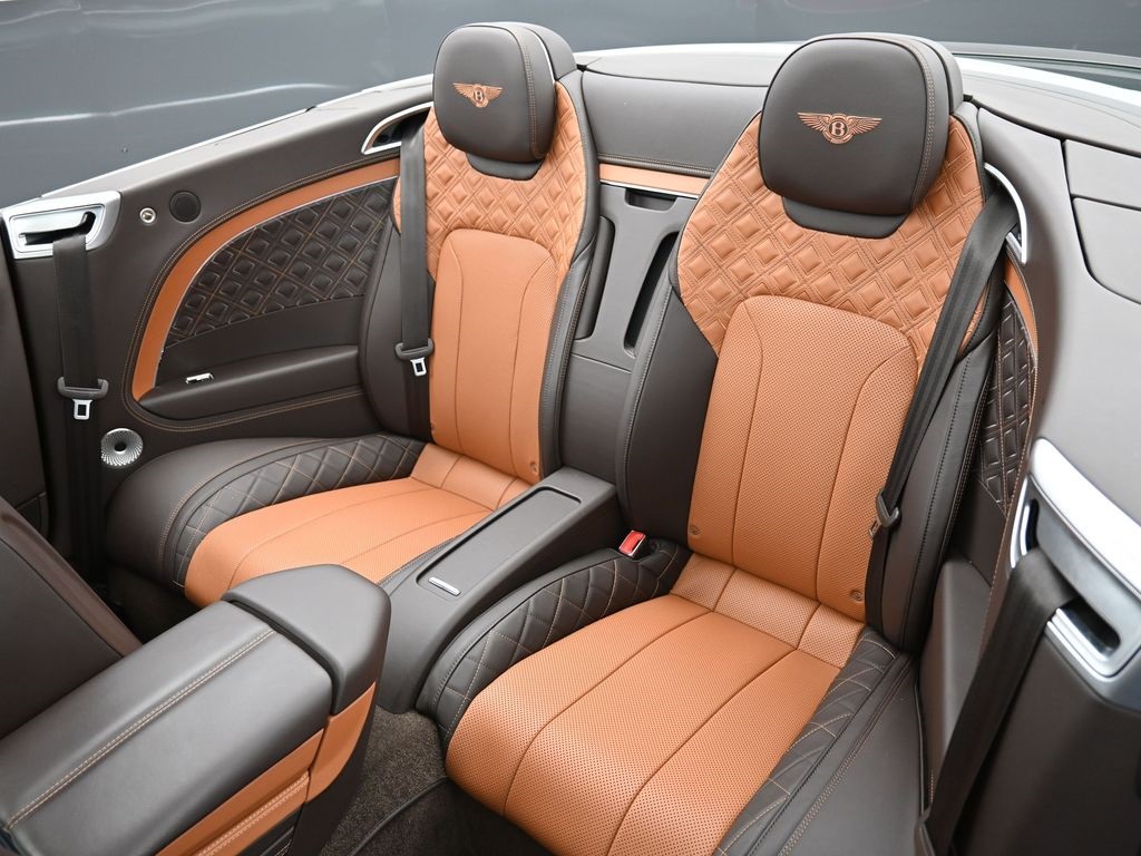 2020 Bentley Continental GT V8 photo 22