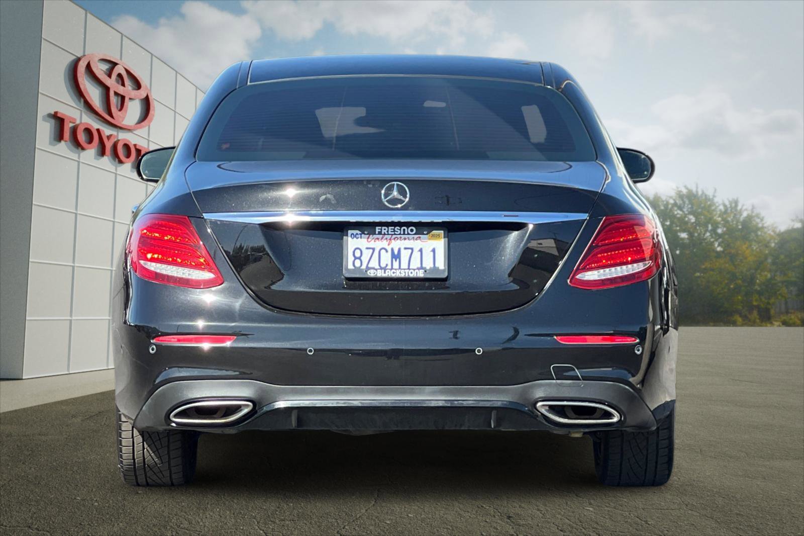 2019 Mercedes Benz E 300 photo 3