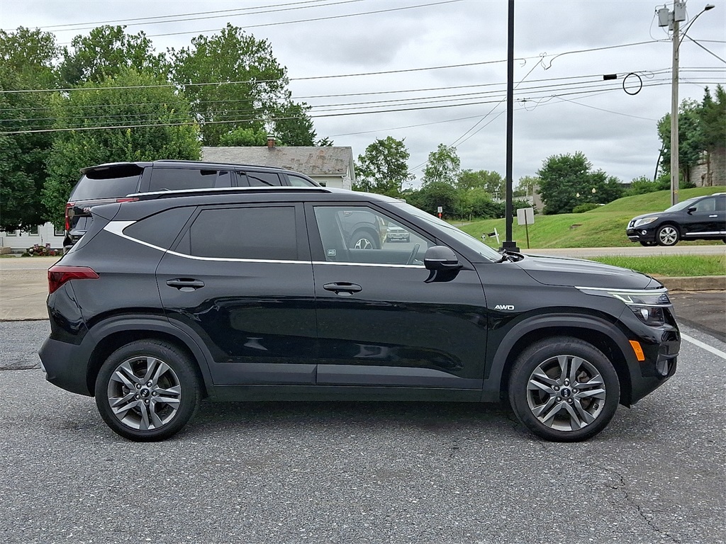 2021 Kia Seltos S photo 7