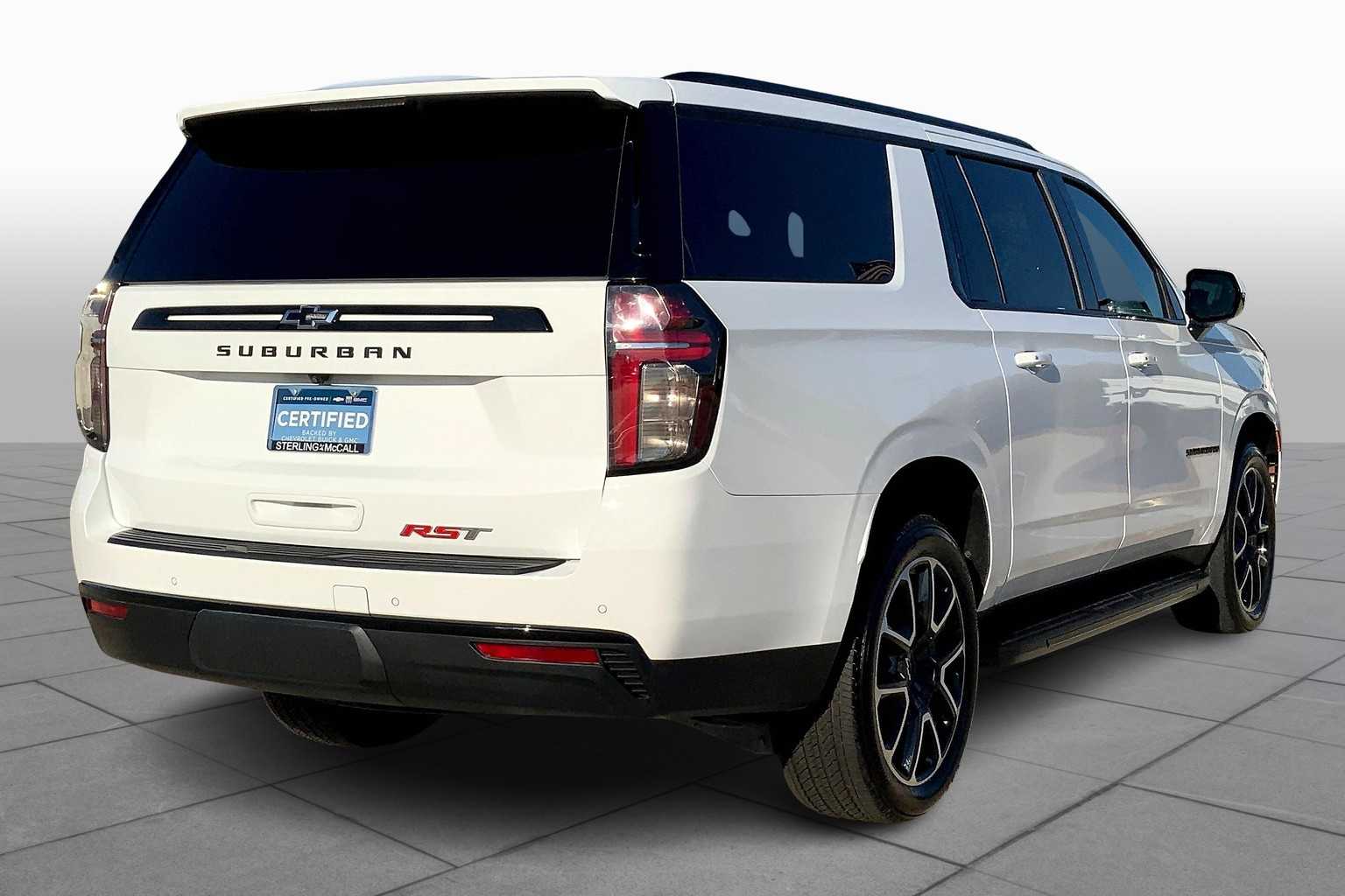 2024 Chevrolet Suburban RST photo 12