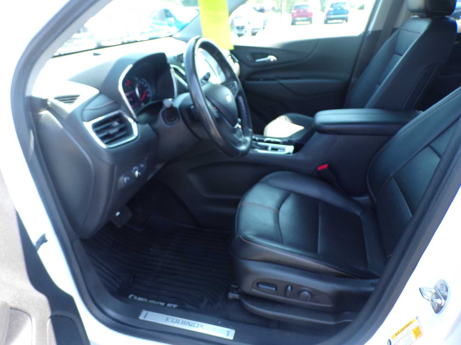 2022 Chevrolet Equinox Premier photo 8