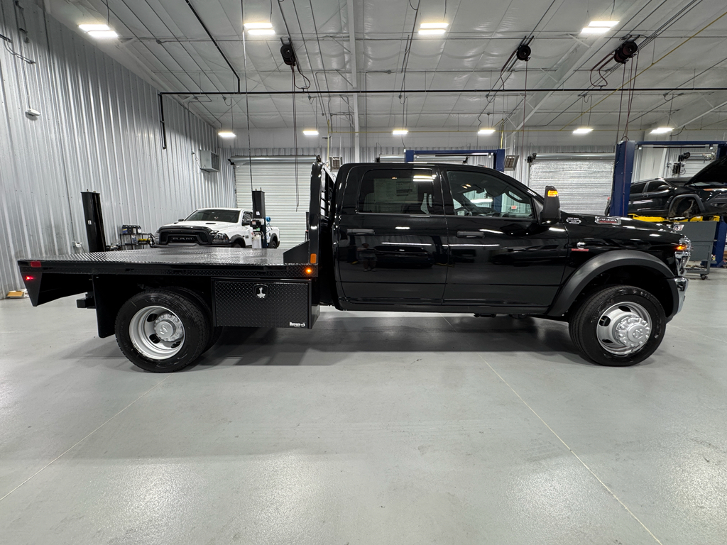 2025 Ram 4500 Tradesman photo 5