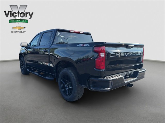 2025 Chevrolet Silverado 1500 Custom photo 3